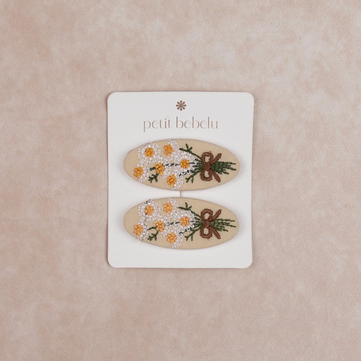 daisy bouquet hair clip | beige