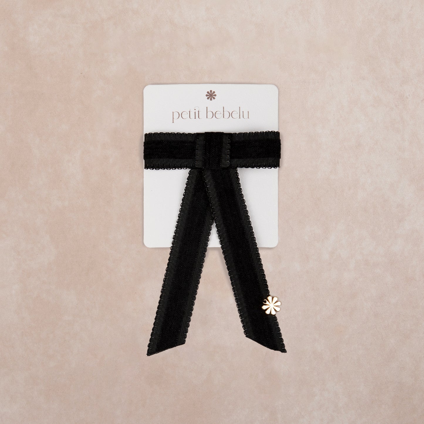 small satin scalloped bow | black