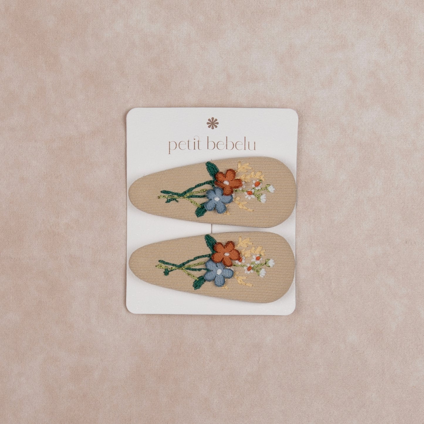 bouquet hair clip | beige