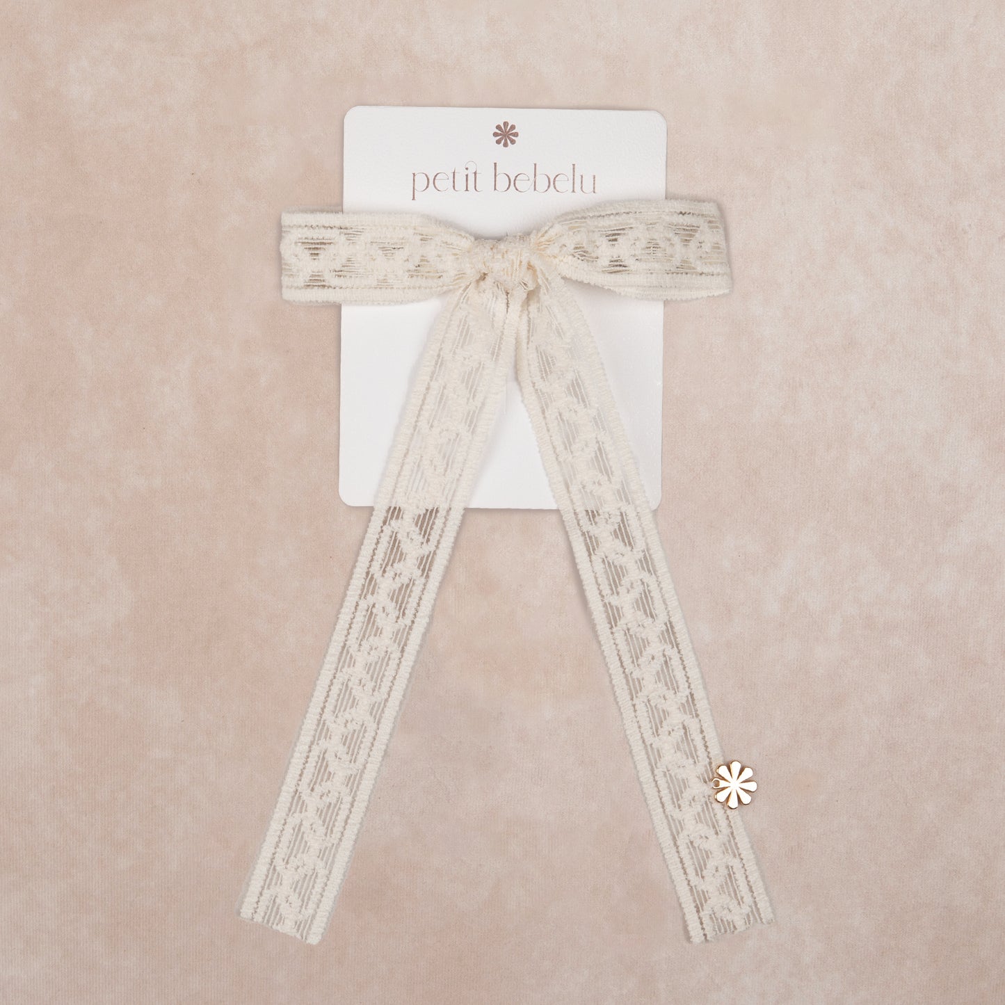 large corduroy link bow | ivory