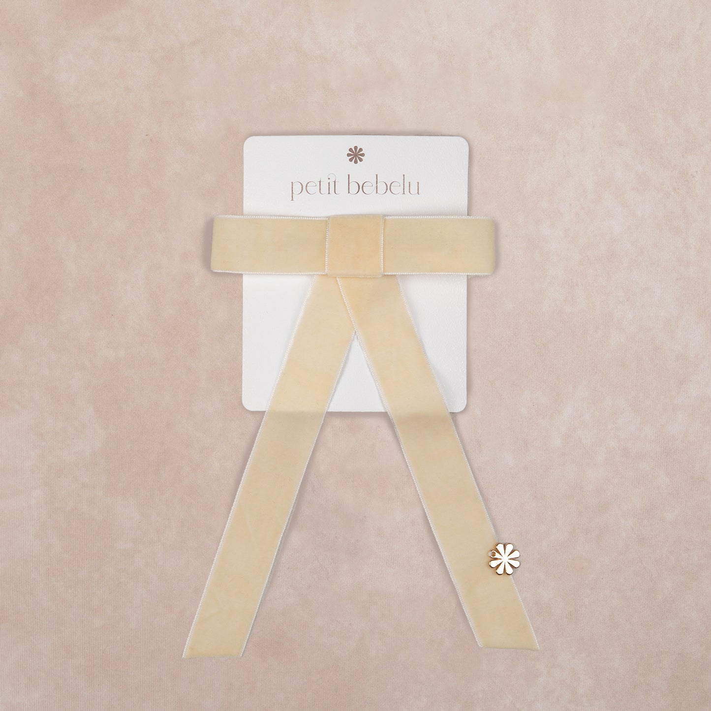 classic velvet bow | ivory