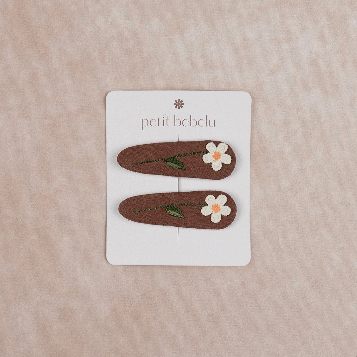 daisy hair clip | chocolate
