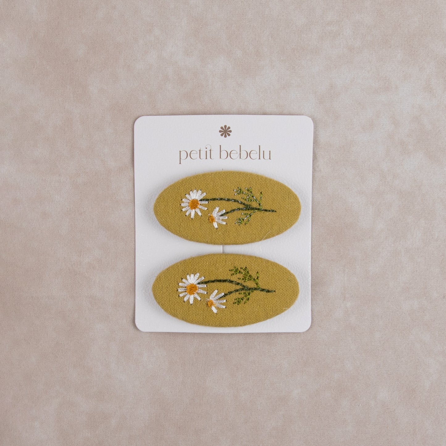 daisy hair clip | yellow