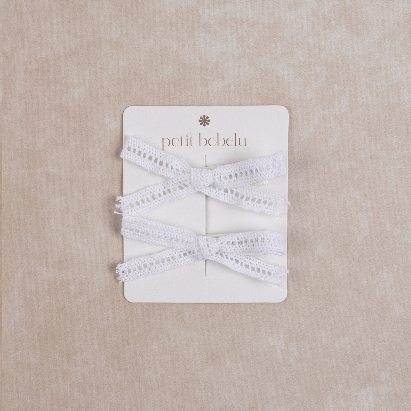 slim lace bow | white