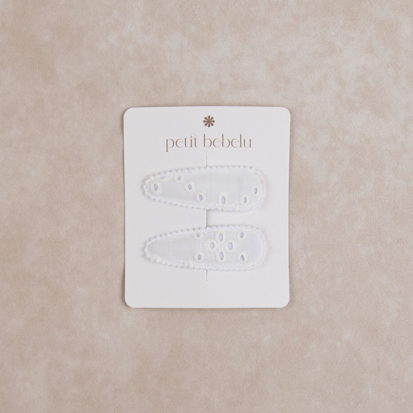 eyelet hair clip | white