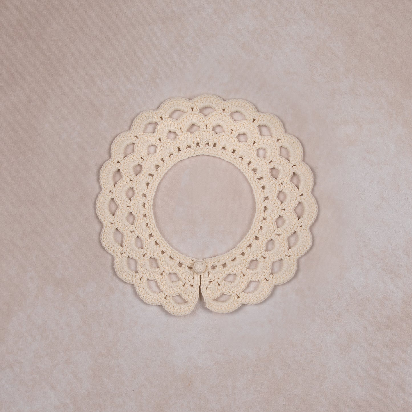 crocheted collar | ivory