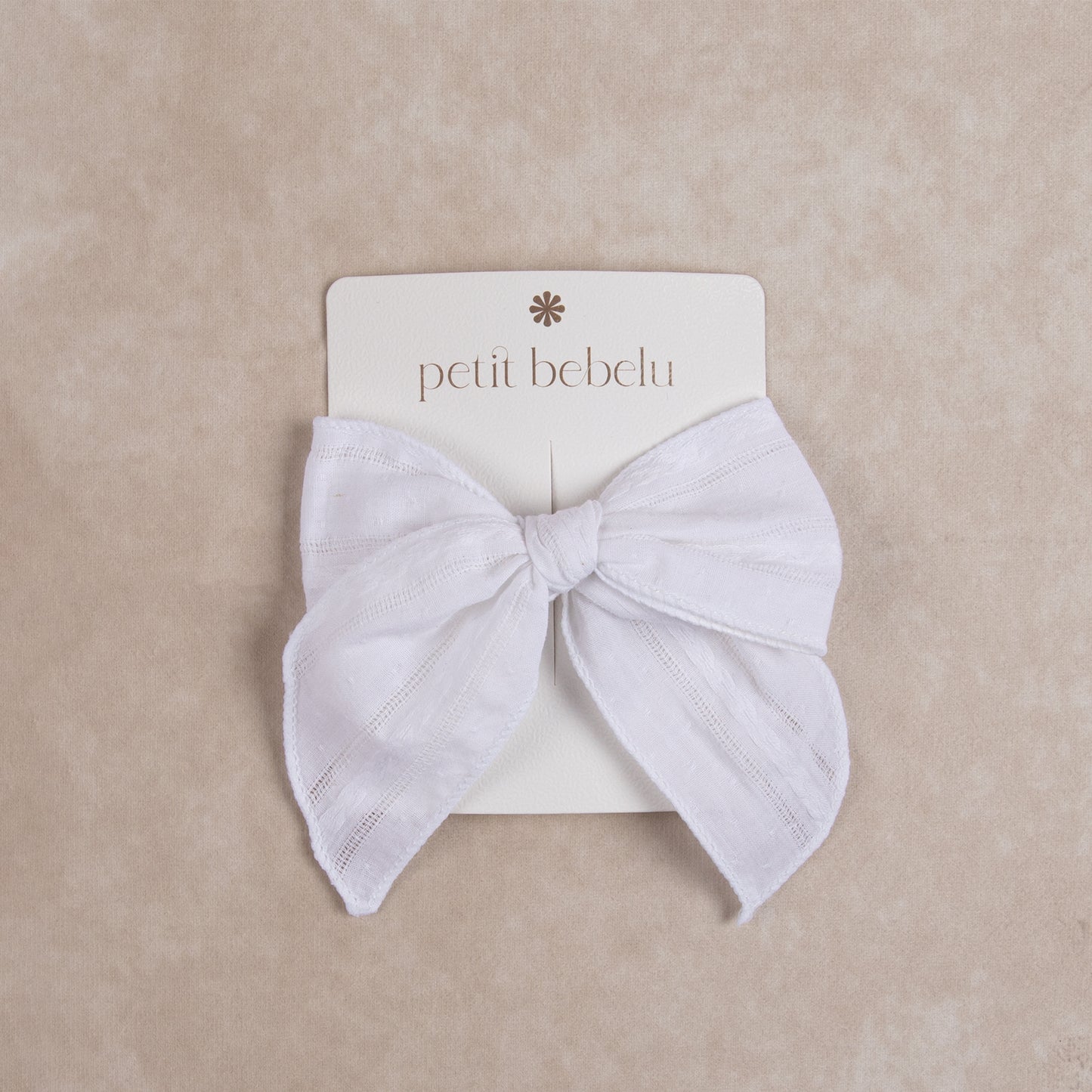 soft linen bow | white
