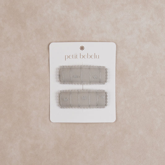 swiss dot beret clip | grey