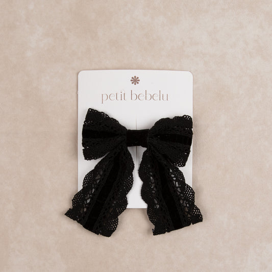 small scalloped velvet lace bow | black