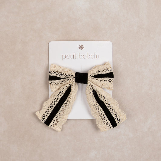 small scalloped velvet lace bow | black & cream